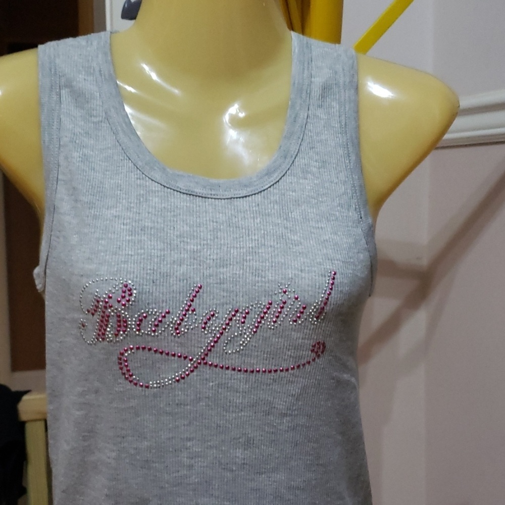 Grey sleeveless tank